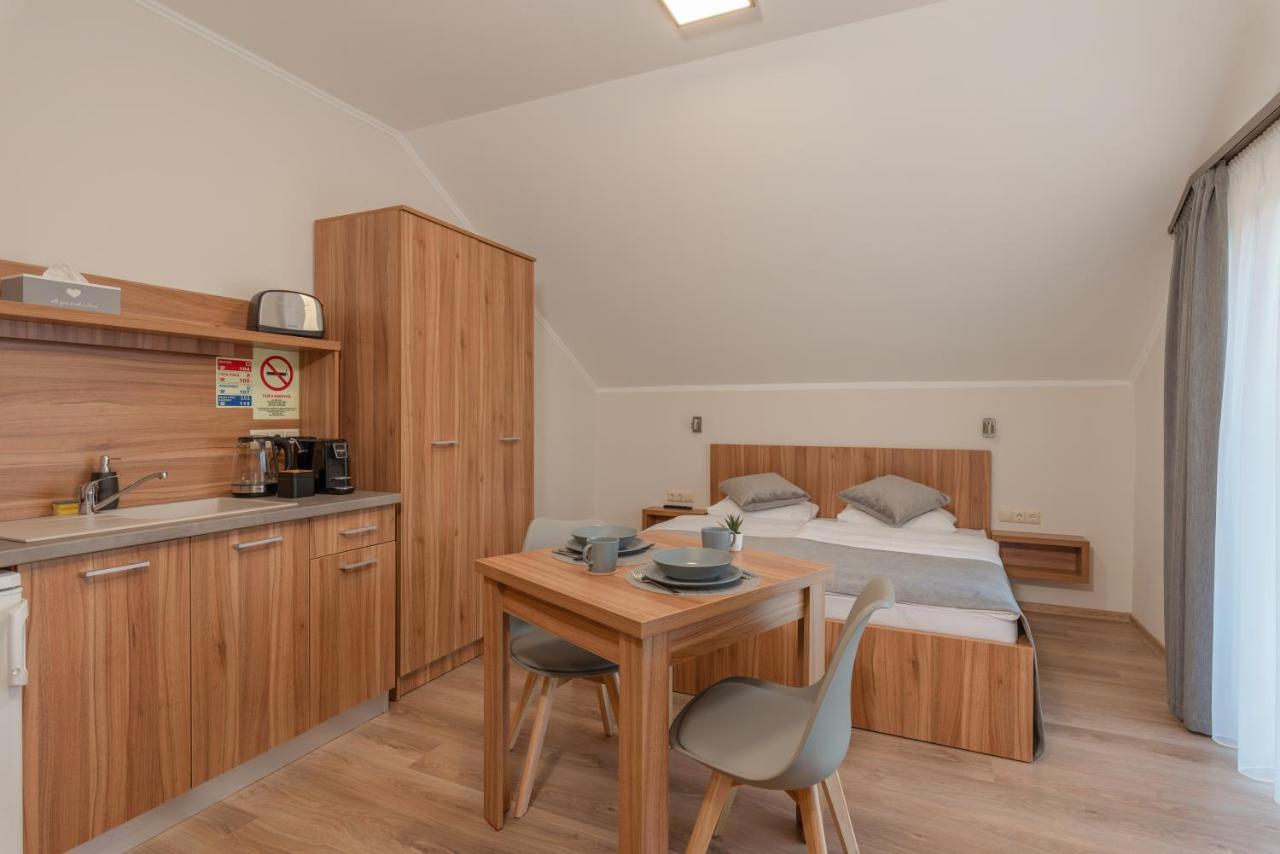Hidfo Apartman-Nyugalom Szigetei Gyula Εξωτερικό φωτογραφία